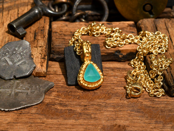 Gem Silica & Gold Pendant
