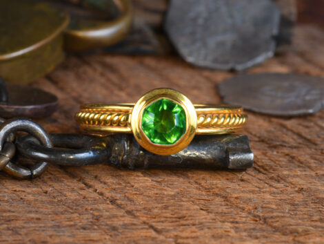 Chrome Tourmaline & Gold Ring