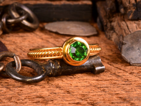 Forest Green Tourmaline & Gold Ring