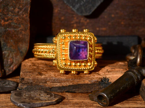 Purple Sapphire & Gold Ring