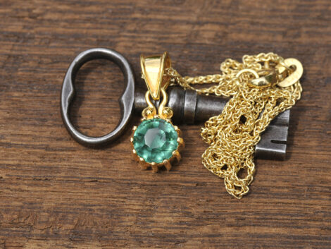 Green Tourmaline & Gold Pendant