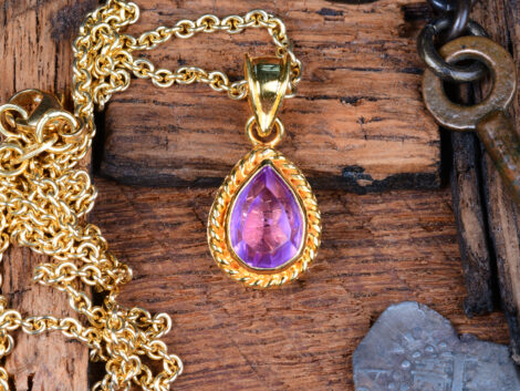 Amethyst - Gold Pendant