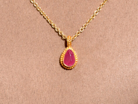 Pink Sapphire & Gold Pendant