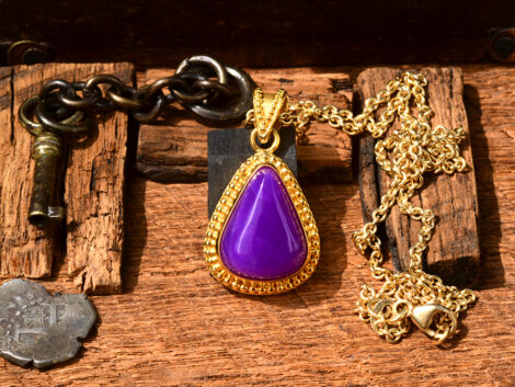 Sugilite & Gold Pendant